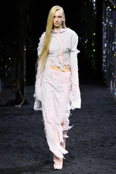 Коллекция Acne Studios Ready-To-Wear Осень-Зима 2023-2024 Коллекция Acne Studios Ready-To-Wear Осень-Зима 2023-2024