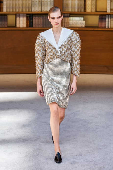 Модели коллекции Chanel Couture