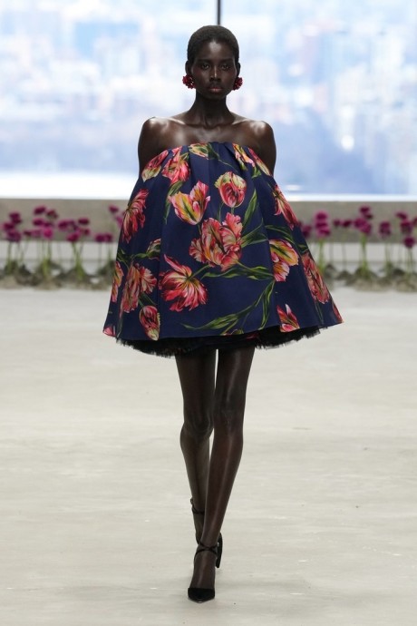 Коллекция: Carolina Herrera 2025/26 Коллекция: Carolina Herrera 2025/26