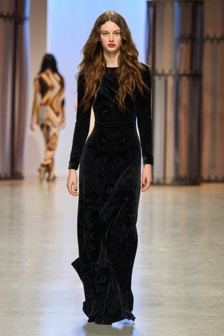 Коллекция Leonard Paris Fall-Winter 2024/25 RTW Collection Коллекция Leonard Paris Fall-Winter 2024/25 RTW Collection