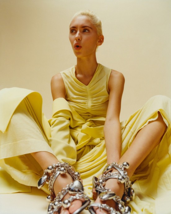 Айрис Лоу (Iris Law), английская модель в фотосессии для журнала Vogue France Айрис Лоу (Iris Law), английская модель в фотосессии для журнала Vogue France