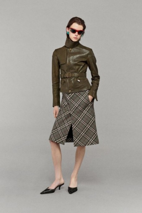 Коллекция Burberry Весна 2025
