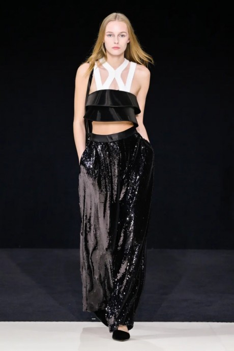 Коллекция Emporio Armani Ready-To-Wear Осень-Зима 2023 Коллекция Emporio Armani Ready-To-Wear Осень-Зима 2023