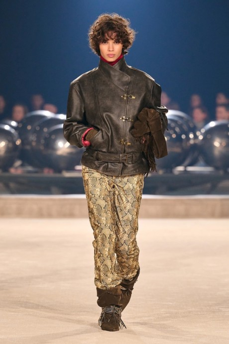 Коллекция Isabel Marant Fall 2024 Ready-to-Wear