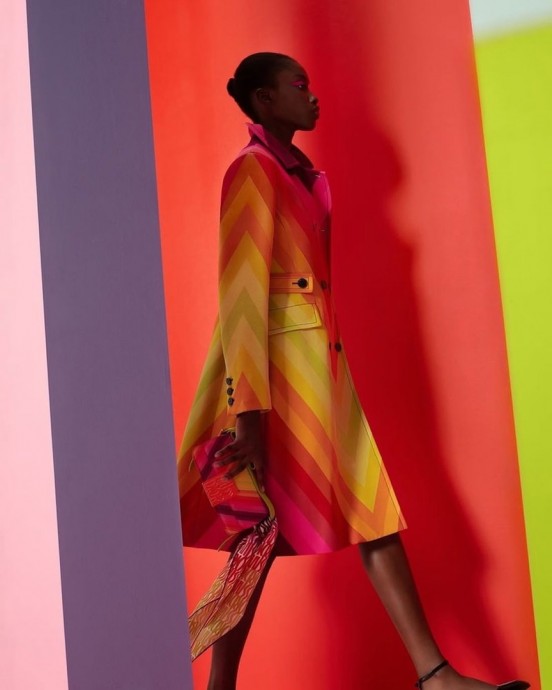 Коллекция «Мисс Диор» от Dior Cruise 2025 в журнале Dior Magazine