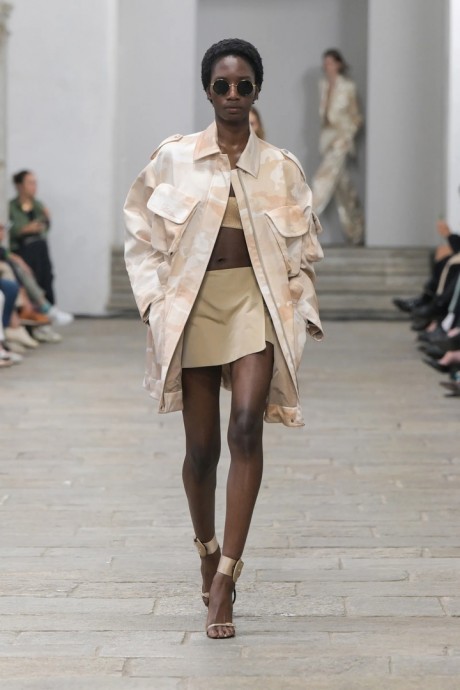 Коллекция Ermanno Scervino Ready-To-Wear Весна-Лето 2023 Коллекция Ermanno Scervino Ready-To-Wear Весна-Лето 2023