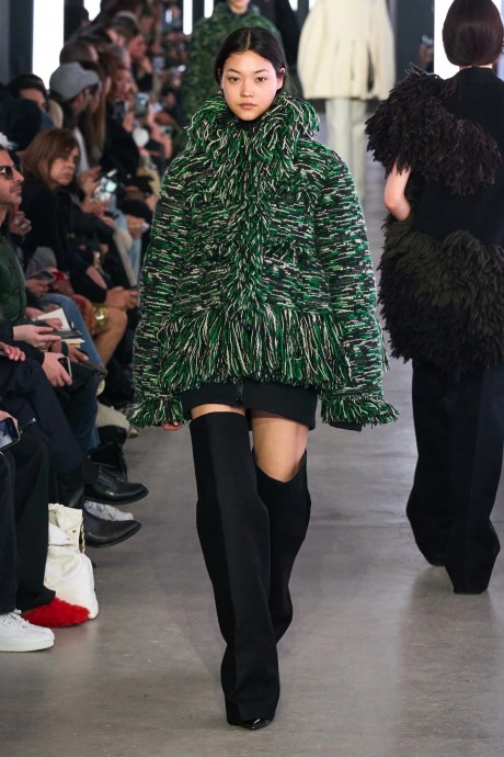 Обзор коллекции Sacai Fall 2024 Ready-to-Wear
