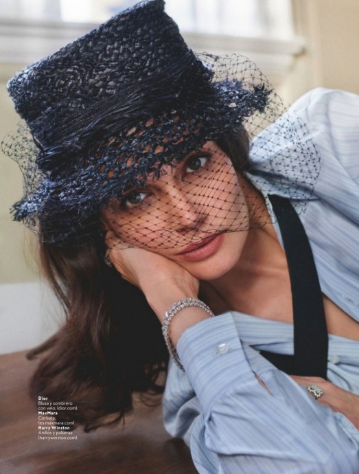Кэти Холмс (Katie Holmes) в фотосессии для журнала InStyle Spain Кэти Холмс (Katie Holmes) в фотосессии для журнала InStyle Spain