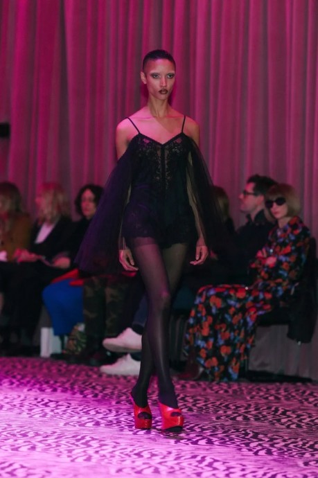 Коллекция Alexander Wang Ready-To-Wear Осень-Зима 2023 Коллекция Alexander Wang Ready-To-Wear Осень-Зима 2023