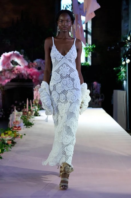 Коллекция LoveShackFancy Ready-To-Wear Весна-Лето 2024 Коллекция LoveShackFancy Ready-To-Wear Весна-Лето 2024