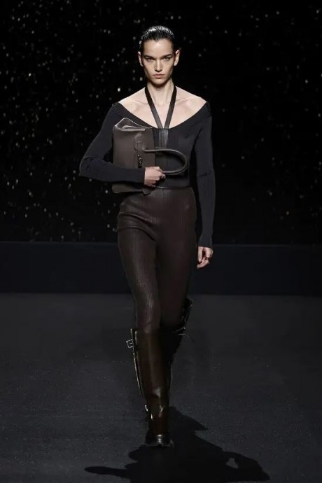 Коллекция Hermès Ready-To-Wear Fall/Winter 2024 Paris