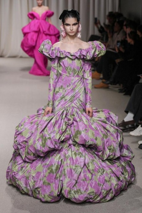 Коллекция Giambattista Valli Haute Couture Весна-Лето 2024 Коллекция Giambattista Valli Haute Couture Весна-Лето 2024