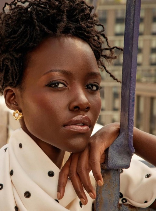 Лупита Нионго (Lupita Nyong'o) в фотосессии для журнала Harper's Bazaar UK (2024) Лупита Нионго (Lupita Nyong'o) в фотосессии для журнала Harper's Bazaar UK (2024)