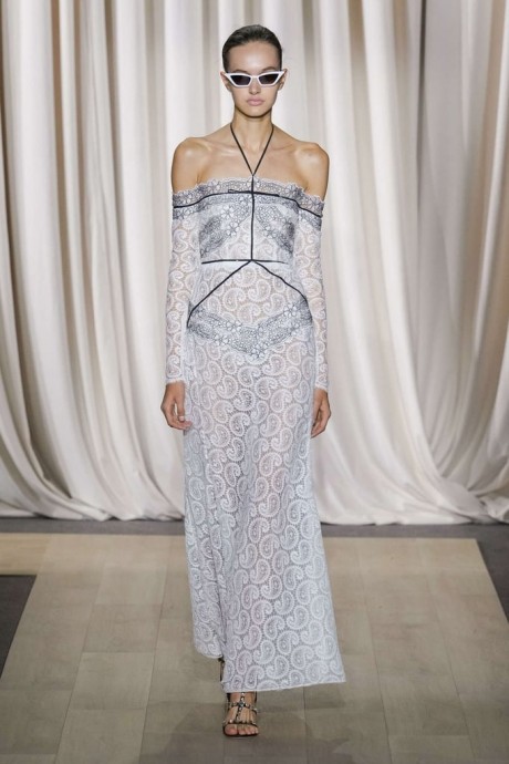 Коллекция Giambattista Valli Ready-To-Wear Весна-Лето 2024 Коллекция Giambattista Valli Ready-To-Wear Весна-Лето 2024