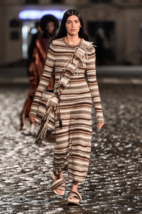 Коллекция Chloé Ready-To-Wear Осень-Зима 2021/2022 Коллекция Chloé Ready-To-Wear Осень-Зима 2021/2022