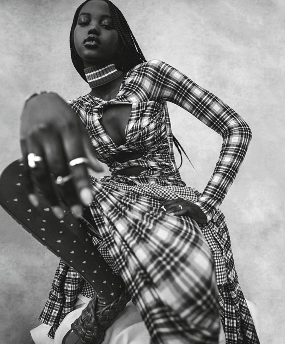 Адут Акеч (Adut Akech) в фотосессии для журнала Vogue Australia Адут Акеч (Adut Akech) в фотосессии для журнала Vogue Australia