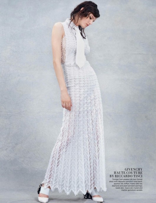 Katlin Aas for Harper’s Bazaar Singapore by Jens Langkjaer Katlin Aas for Harper’s Bazaar Singapore by Jens Langkjaer
