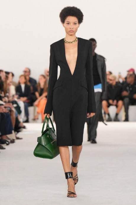 Коллекция Ferragamo Ready-To-Wear Весна-Лето 2024