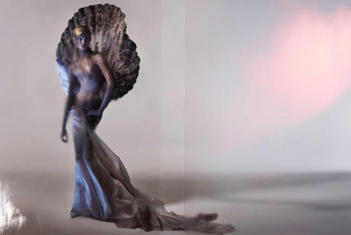 Лулу Тенни в Harper’s Bazaar Италия за апрель 2025