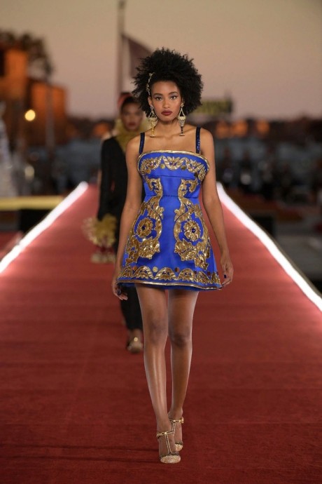Коллекция Dolce & Gabbana Couture Осень-Зима 2021/2022 Коллекция Dolce & Gabbana Couture Осень-Зима 2021/2022