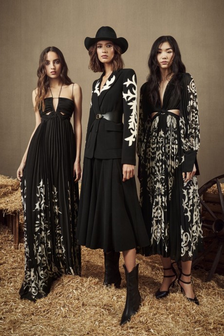 Коллекция Zuhair Murad Pre-Fall Осень-Зима 2022/2023