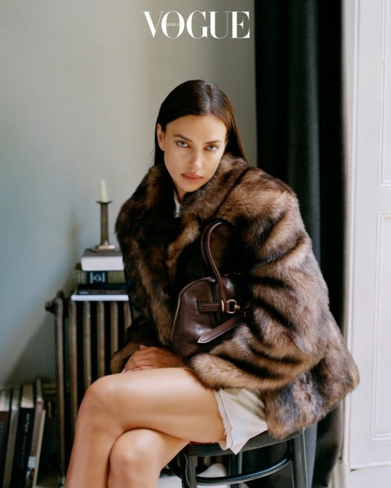 Ирина Шейк (Irina Shayk) в фотосессии для журнала Vogue Korea (2024) Ирина Шейк (Irina Shayk) в фотосессии для журнала Vogue Korea (2024)
