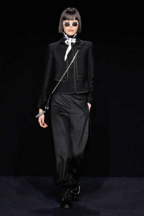 Коллекция Emporio Armani Ready-To-Wear Осень-Зима 2023 Коллекция Emporio Armani Ready-To-Wear Осень-Зима 2023