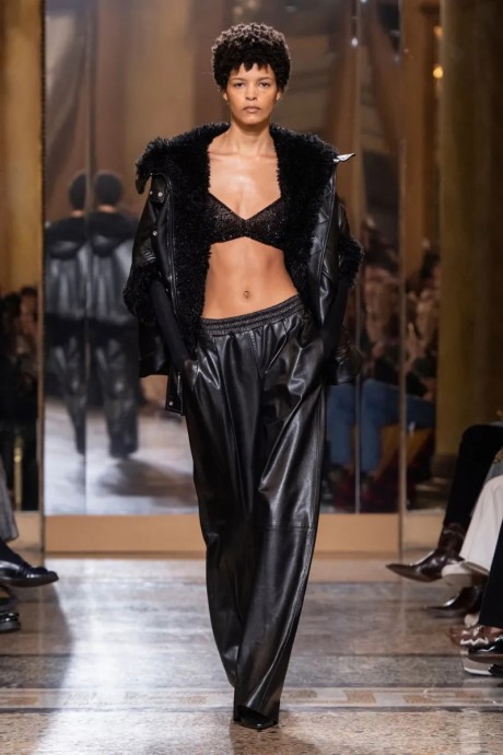 Коллекция Ermanno Scervino Ready-To-Wear Осень-Зима 2023