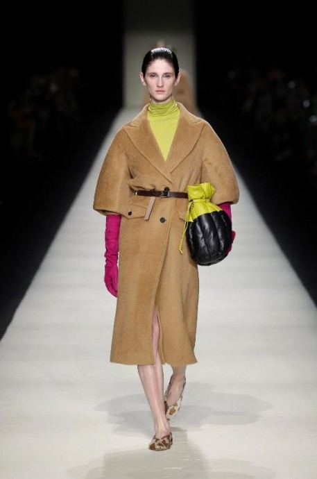 Коллекция Maryling Ready-To-Wear Fall/Winter 2024 Milan Коллекция Maryling Ready-To-Wear Fall/Winter 2024 Milan