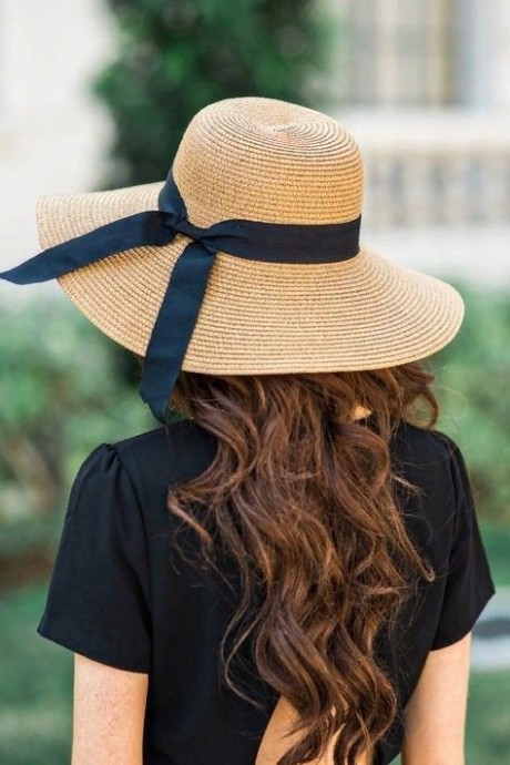 6 красивых образов с летними шляпками
