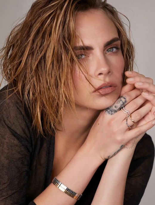 Кара Делевинь (Cara Delevingne) в фотосессии для журнала Elle UK (2023) Кара Делевинь (Cara Delevingne) в фотосессии для журнала Elle UK (2023)