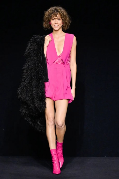 Коллекция Emporio Armani Ready-To-Wear Осень-Зима 2023 Коллекция Emporio Armani Ready-To-Wear Осень-Зима 2023