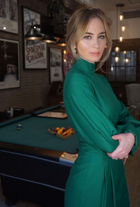 Эмили Блант (Emily Blunt) в фотосессии для Vogue Magazine Эмили Блант (Emily Blunt) в фотосессии для Vogue Magazine