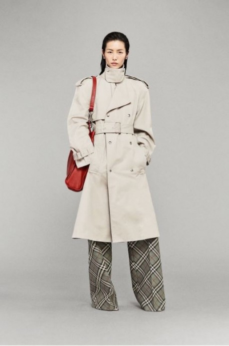 Коллекция Burberry Весна 2025