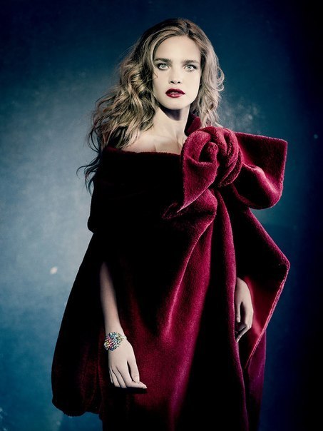 ​Наталия Водянова в нарядах и украшениях от Dior. Vogue RU