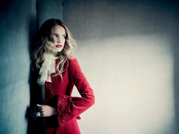 Наталия Водянова в нарядах и украшениях от Dior. Vogue RU Наталия Водянова в нарядах и украшениях от Dior. Vogue RU