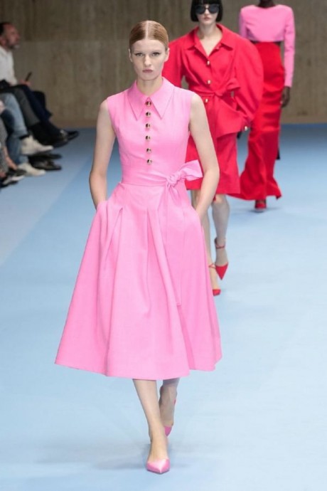 Коллекция Carolina Herrera Ready-To-Wear Весна-Лето 2025 Коллекция Carolina Herrera Ready-To-Wear Весна-Лето 2025