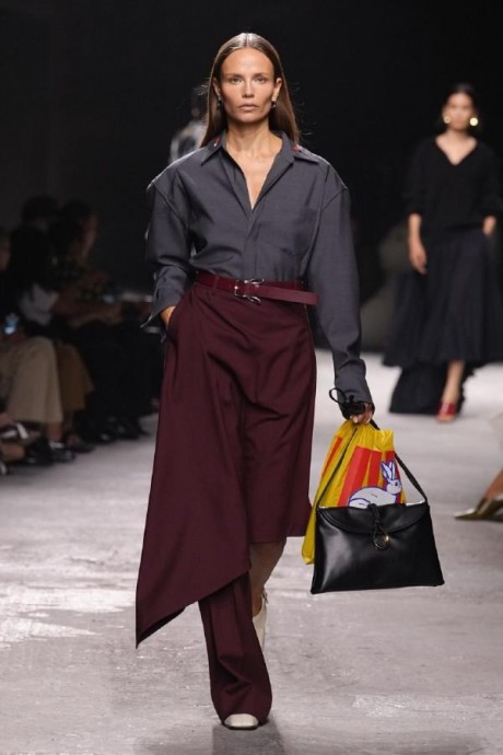 Коллекция Bottega Veneta Ready-To-Wear Весна-Лето 2025 Коллекция Bottega Veneta Ready-To-Wear Весна-Лето 2025