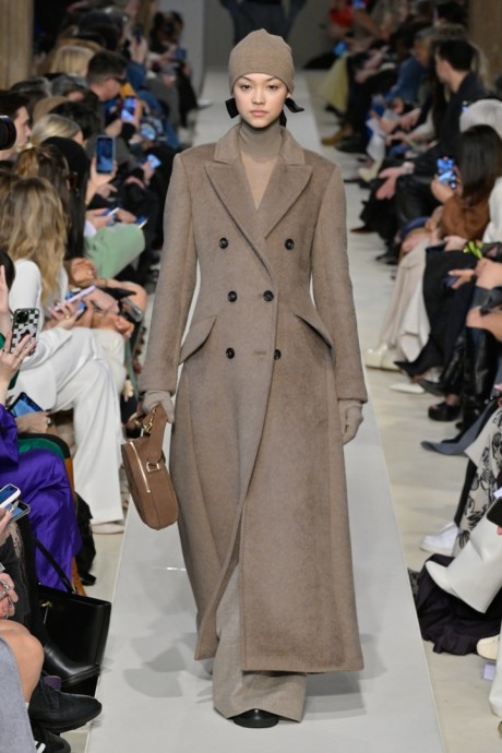Коллекция Max Mara Ready-To-Wear Осень-Зима 2023