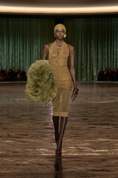 Коллекция Saint Laurent Fall 2024 Ready-to-Wear