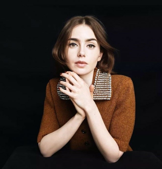Лили Коллинз (Lily Collins) в фотосессии для журнала Vogue Scandinavia (2024) Лили Коллинз (Lily Collins) в фотосессии для журнала Vogue Scandinavia (2024)