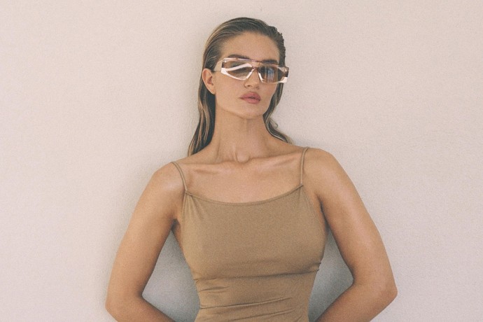 Роузи Хантингтон-Уайтли (Rosie Huntington-Whiteley) появилась на страницах The Sunday Times Style Роузи Хантингтон-Уайтли (Rosie Huntington-Whiteley) появилась на страницах The Sunday Times Style