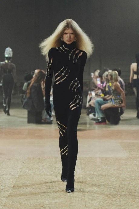 Коллекция Area Ready-To-Wear Осень-Зима 2023