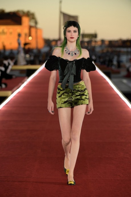 Коллекция Dolce & Gabbana Couture Осень-Зима 2021/2022 Коллекция Dolce & Gabbana Couture Осень-Зима 2021/2022