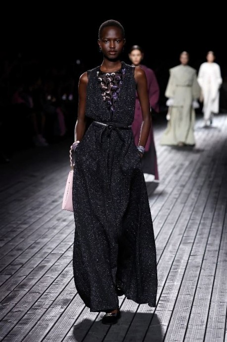Коллекция Chanel Ready To Wear Fall Winter 2024 Paris Коллекция Chanel Ready To Wear Fall Winter 2024 Paris