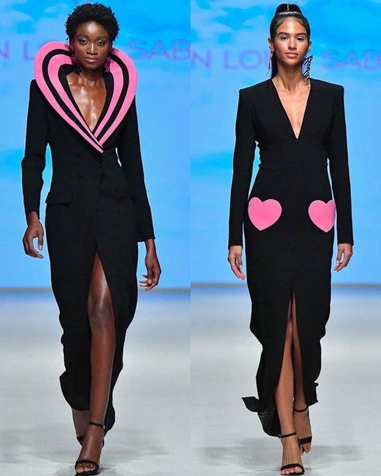 Шикарный показ коллекции Jean Louis Sabaji и Barbie для лета 2023 года Шикарный показ коллекции Jean Louis Sabaji и Barbie для лета 2023 года