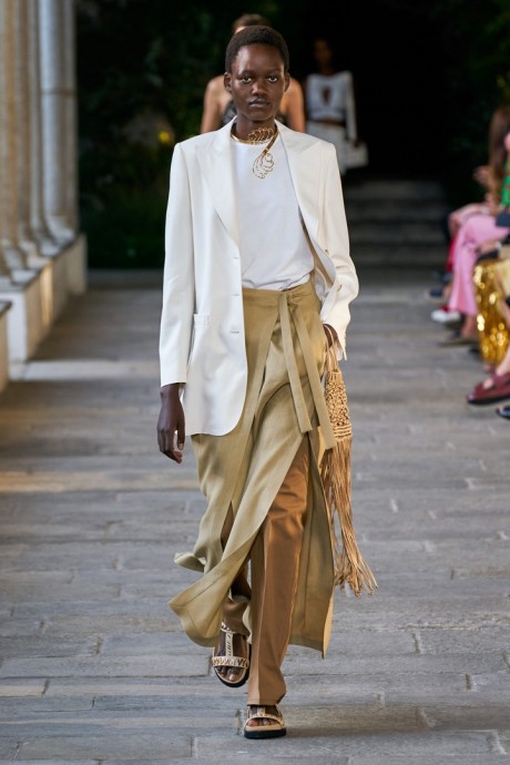 Коллекция Alberta Ferretti Ready-To-Wear Весна-Лето 2022 Коллекция Alberta Ferretti Ready-To-Wear Весна-Лето 2022