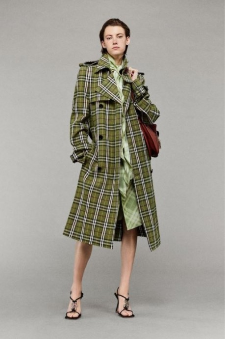 Коллекция Burberry Весна 2025