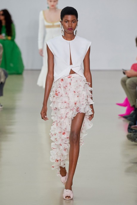 Коллекция Giambattista Valli Ready-To-Wear Весна-Лето 2022 Коллекция Giambattista Valli Ready-To-Wear Весна-Лето 2022