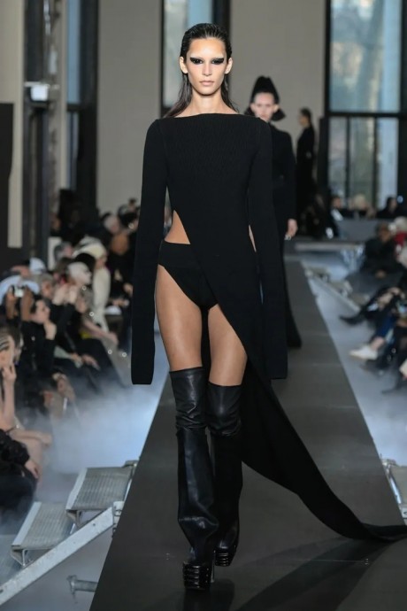 Коллекция Rick Owens Ready-To-Wear Осень-Зима 2023-2024 Коллекция Rick Owens Ready-To-Wear Осень-Зима 2023-2024